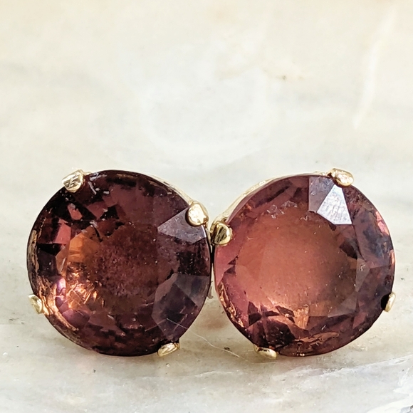 Beautiful 16 TW Carats Simulated Padparadascha In 18K Gold Plated Stud Earrings - Picture 4 of 5